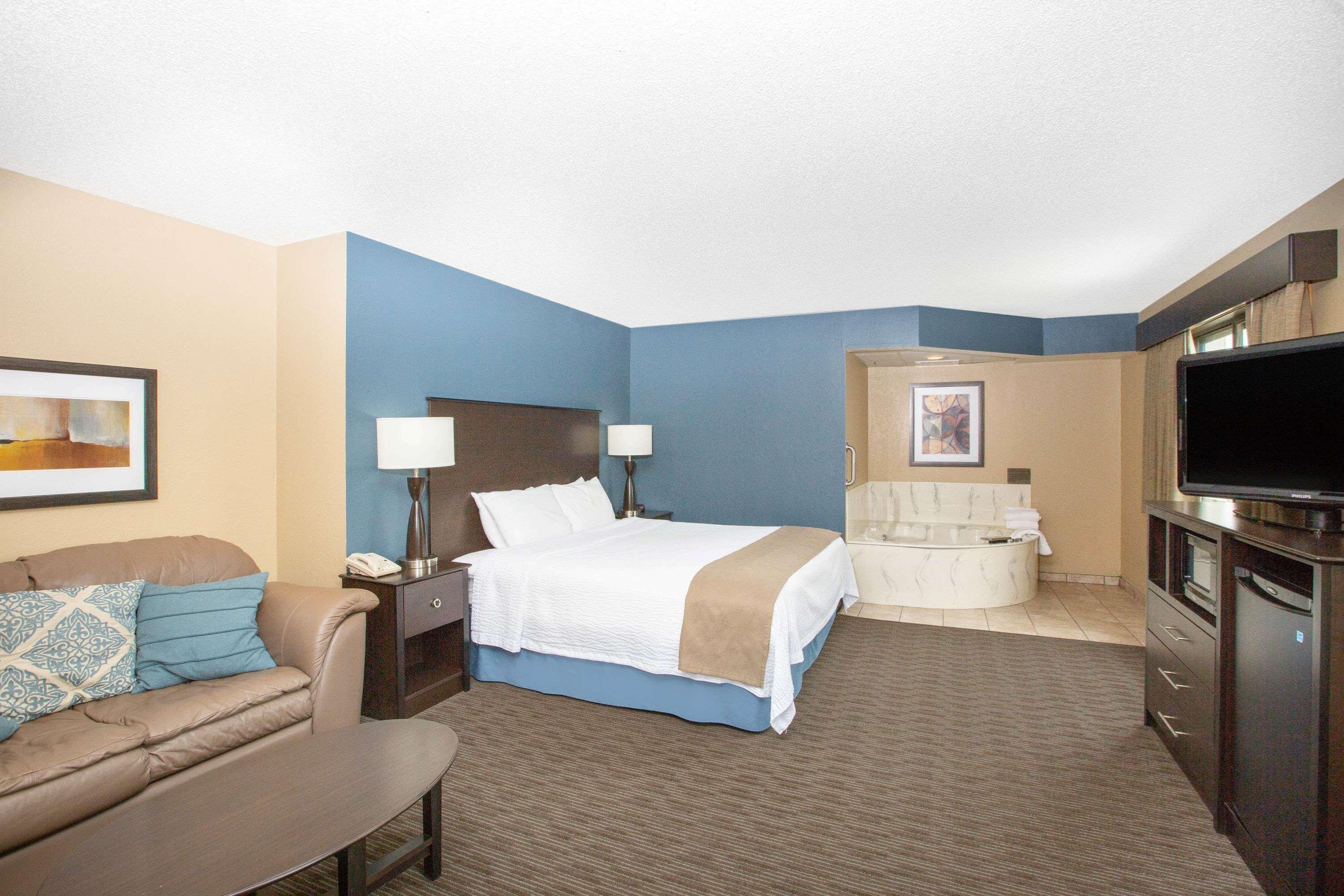 Americinn By Wyndham קליר לייק מראה חיצוני תמונה